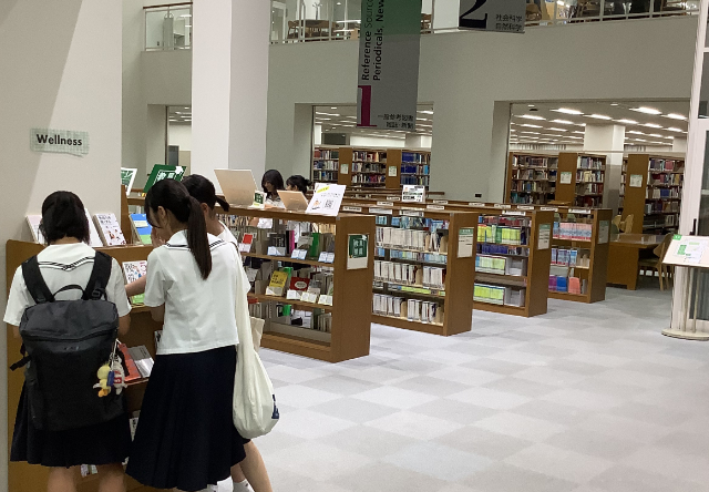 関西学院大学図書館見学（高1）
